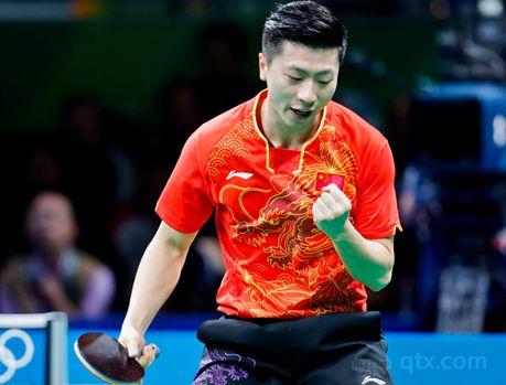 大腿颠球 大腿颠球